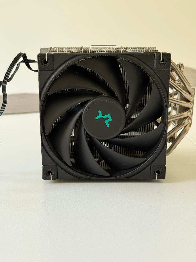 DeepCool AK620 — CPU-koeler met hoge prestaties, Computers en Software, Computerkoelers, Ophalen of Verzenden, Gebruikt, Luchtkoeling