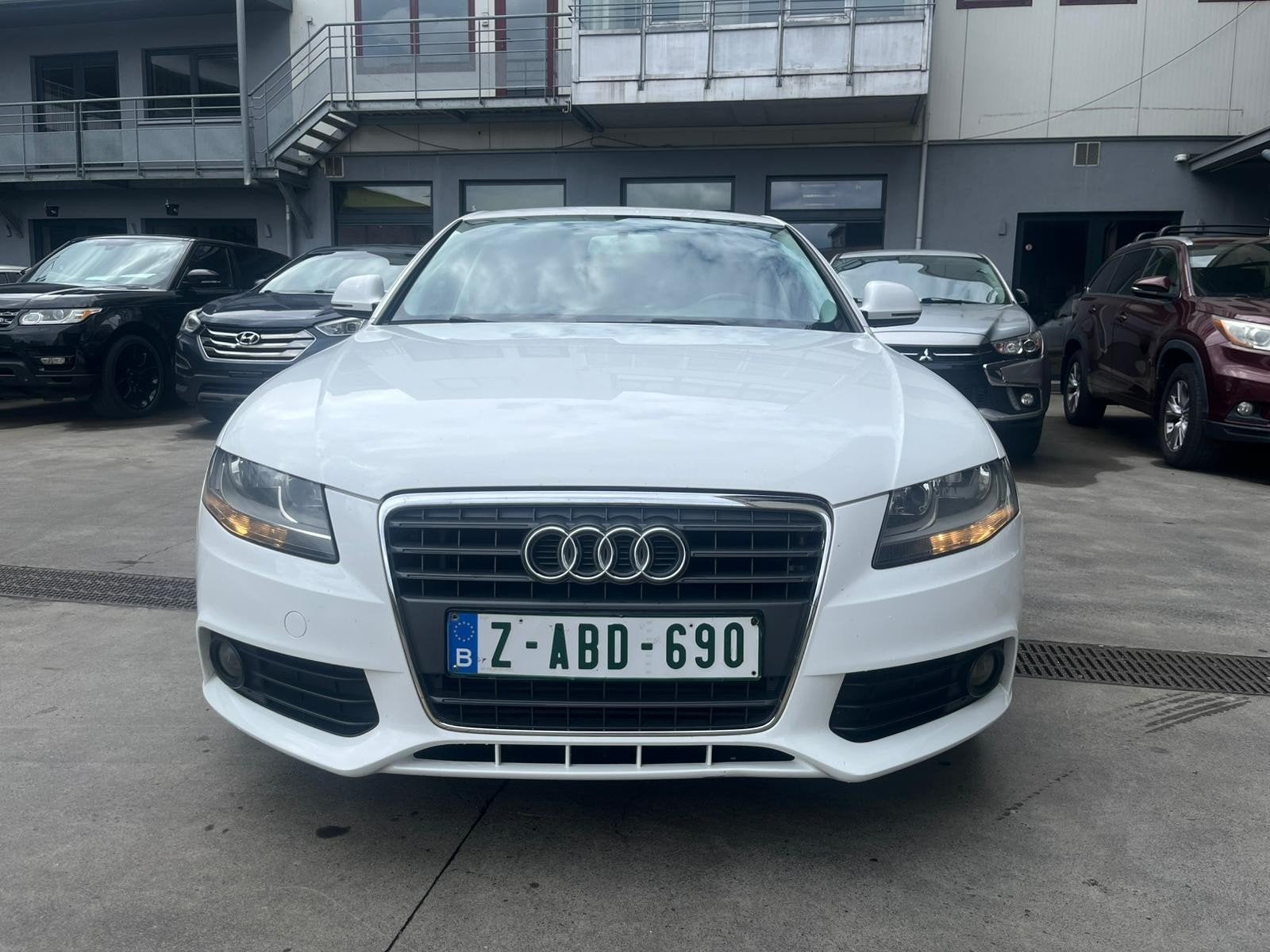 Audi A4 1.8 tsi _ 88kw _ 12 maanden garantie!, Auto's, Voorwielaandrijving, 4 deurs, Stof, Zwart
