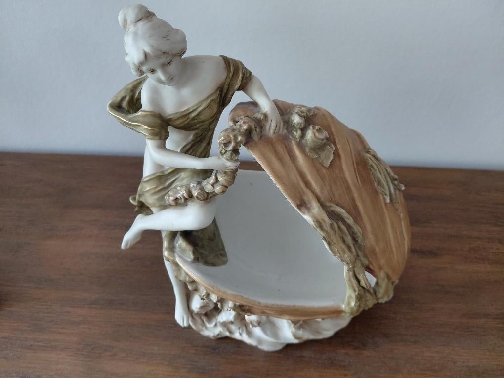 Pièce de table Art Nouveau Royal Dux Bohemia, Enlèvement