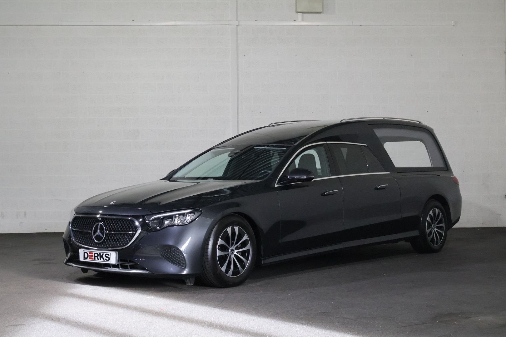 Mercedes-Benz E 200 200T Begrafeniswagen Glaswagen, Auto's, Automaat, 0 g/km, E-Klasse, Break