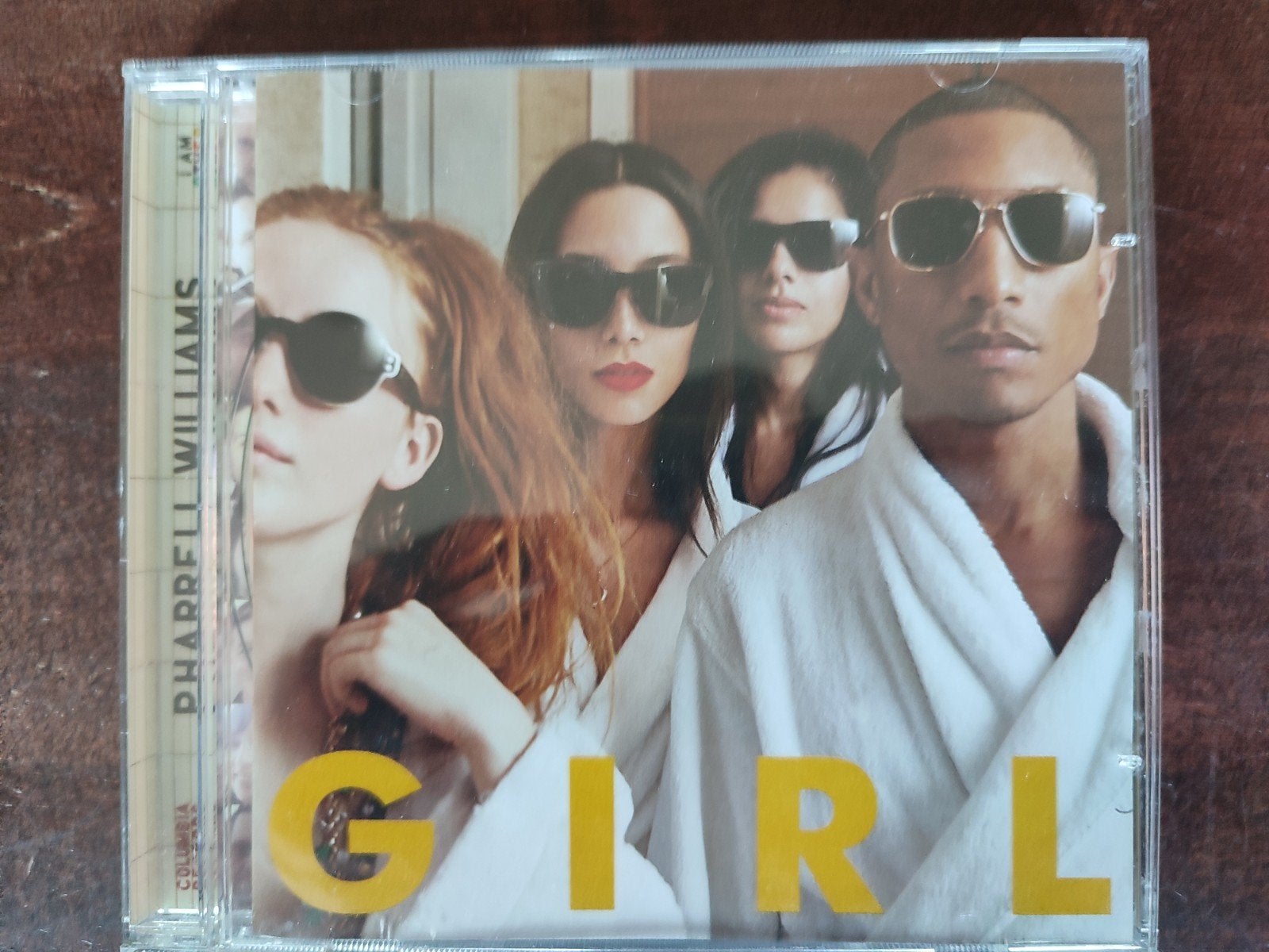 CD : PHARRELL WILLIAMS - FILLE, Enlèvement ou Envoi