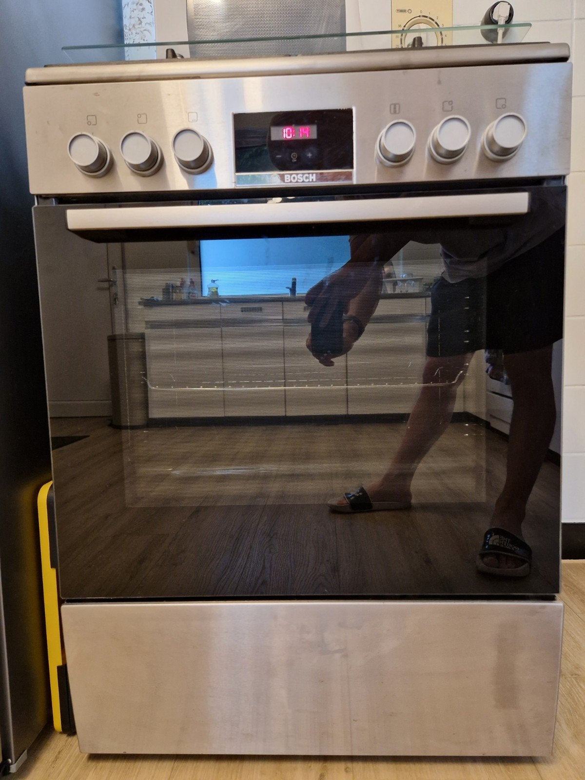 Bosch Vrijstaand Gasfornuis met Oven - Zo goed als nieuw, Elektronische apparatuur, Ophalen, Hete lucht, Vrijstaand