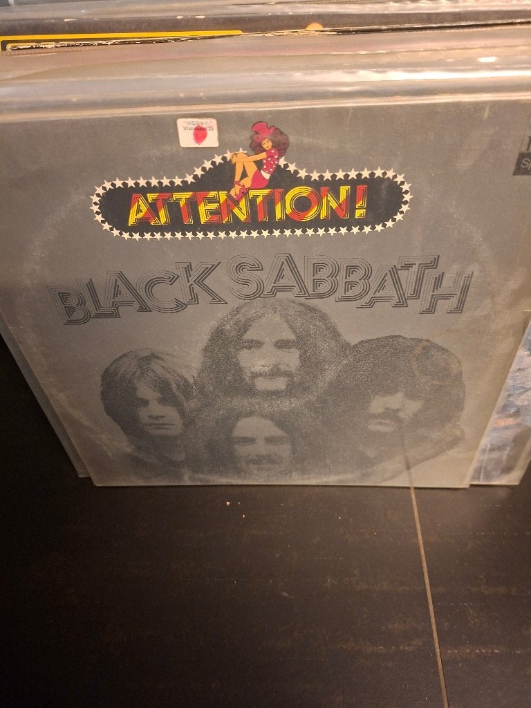 lp - black sabbath - attention - vak 7, CD & DVD, Enlèvement ou Envoi, Utilisé, Housse de protection extérieure, Hard rock