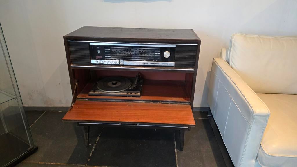 Vintage grundig radio, Antiek en Kunst, Ophalen