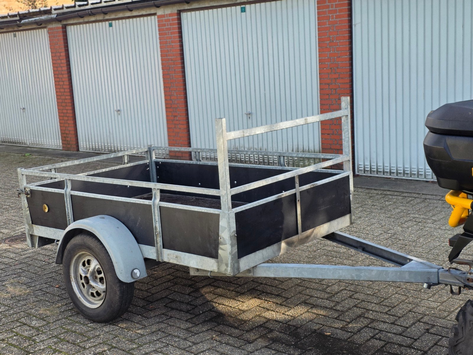 aanhangwagen, Enlèvement, Comme neuf