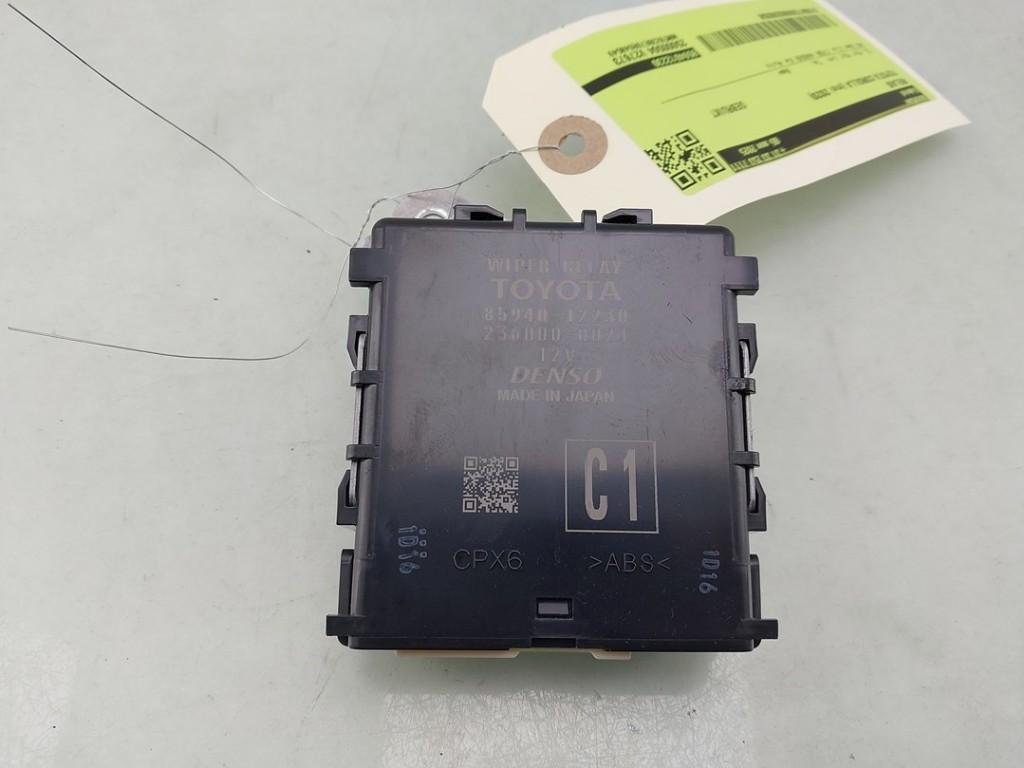 ORDINATEUR ESSUIE GLACE Toyota Corolla (E21) (|8594012230|), Dhr. J. Ham, Administratie@autoham.nl, Toyota, Utilisé