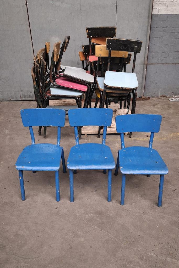 LOT DE 22 CHAISES D’ÉCOLIERS VINTAGE/ 70€ lot