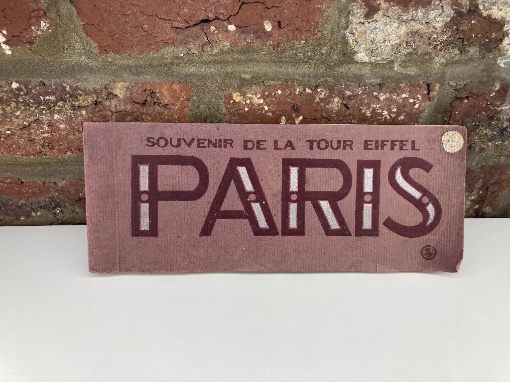 Livret Paris Souvenirs, Antiquités & Art, Enlèvement ou Envoi