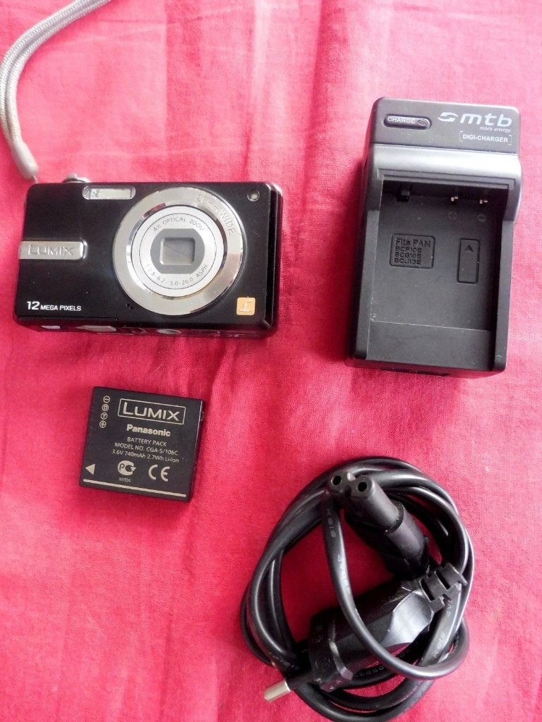 appareil photo numérique PANASONIC LUMIX, TV, Hi-fi & Vidéo, Appareils photo numériques, Panasonic, Enlèvement ou Envoi, 12 mégapixels