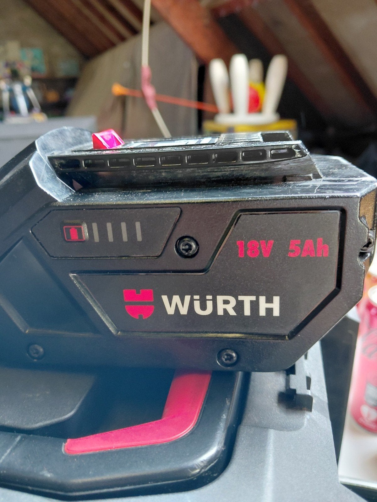 Wurth  werkradio, Ophalen