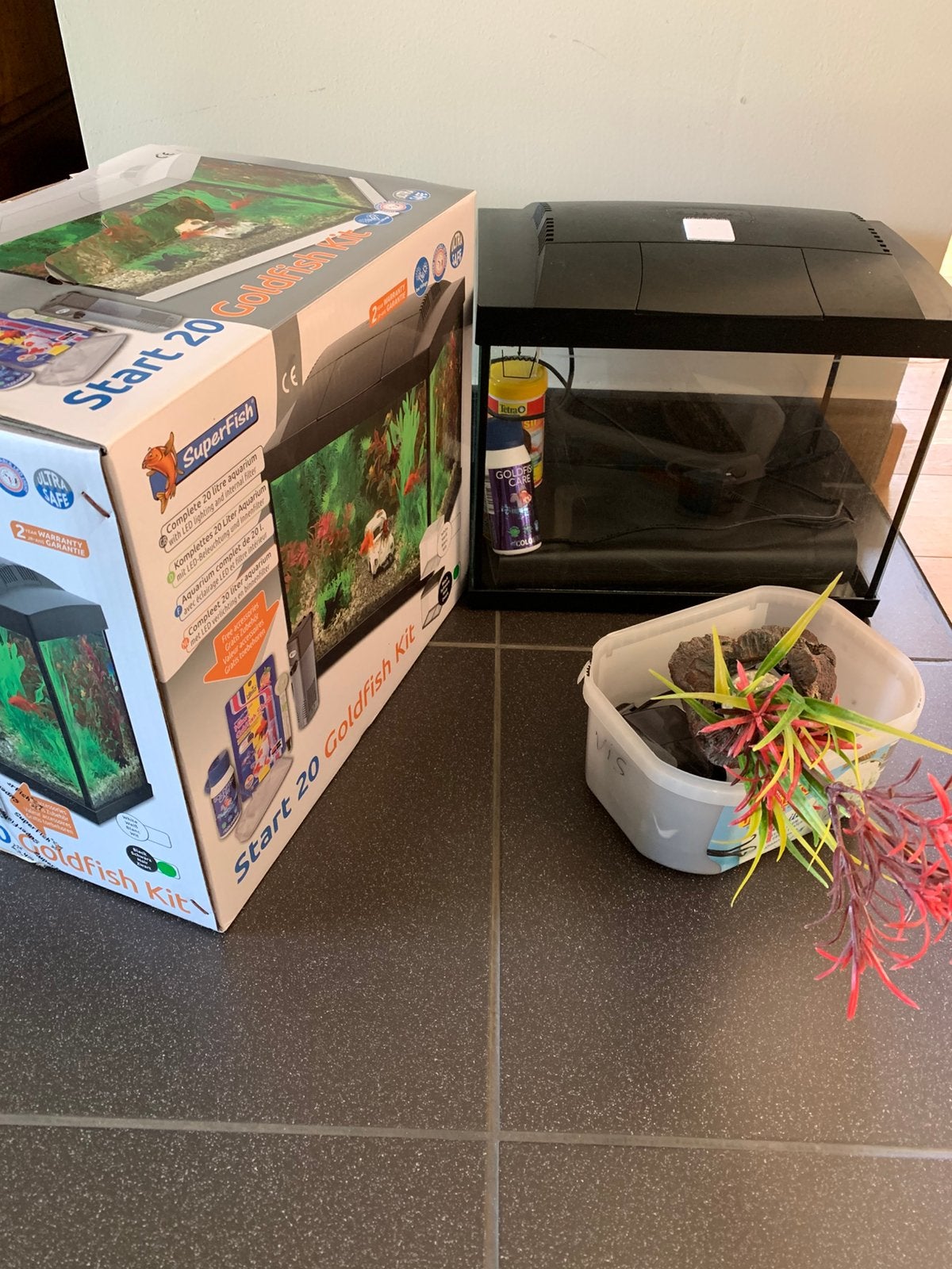 Aquarium/ Goldfish kit 20 l incl. Toebehoren, Dieren en Toebehoren, Ophalen, Inclusief toebehoren, Aquariummeubel, Zo goed als nieuw
