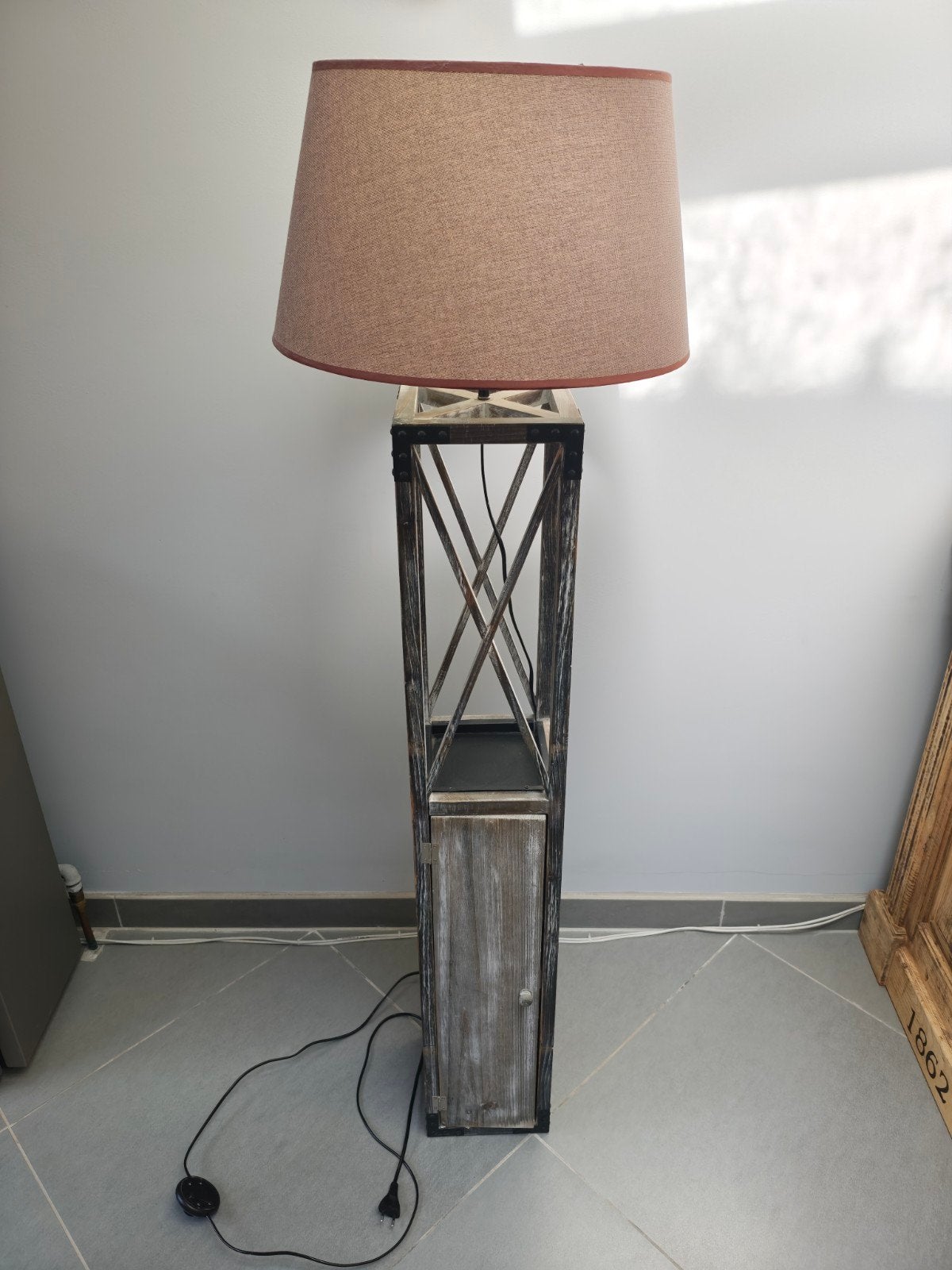 lampadaire en bois, Ophalen, Gebruikt, Hout