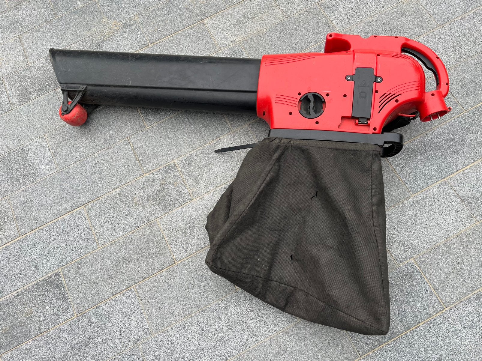 Bladblazer (zuigfunctie, versnipperaar met opvangzak), Tuin en Terras, Ophalen, Gebruikt, Elektrisch, Met opvangzak
