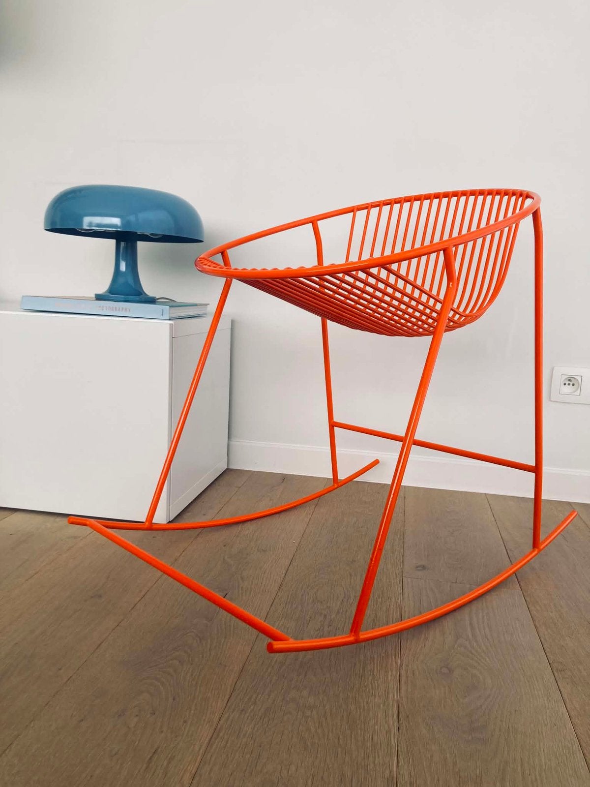 Fauteuil à bascule Shell — Equilibri -Viewport Studio, Maison & Meubles, Neuf, Autres couleurs, Equilibri, Enlèvement