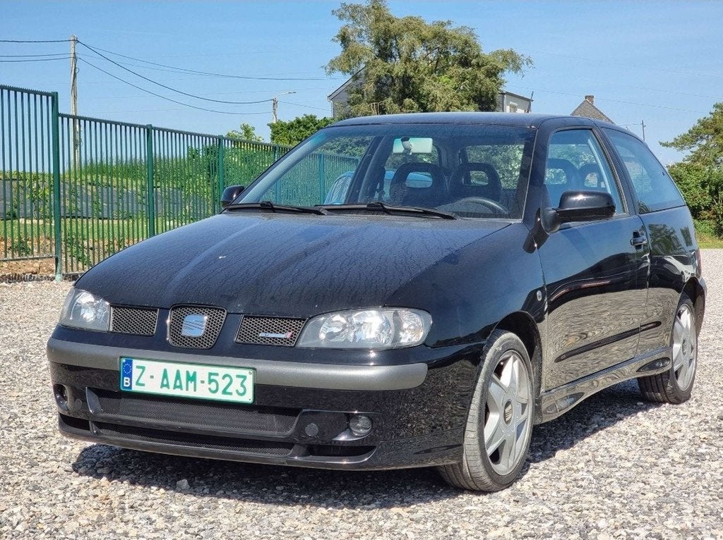 SEAT Ibiza 1.8 Turbo 20v Cupra, Autos, Cuir, Achat, https://public.car-pass.be/vhr/b35750fd-efa6-4696-95c4-90fc8b12c3e3, 156 ch
