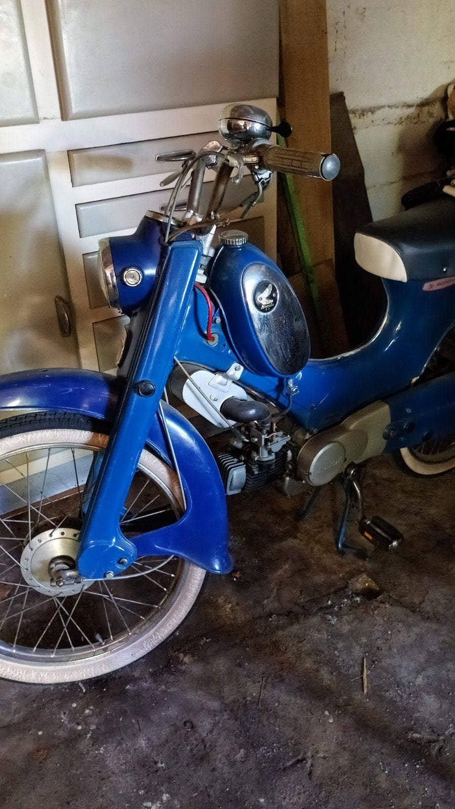 Je recherche les protège-jambes et le porte-bagages, Vélos & Vélomoteurs, Enlèvement