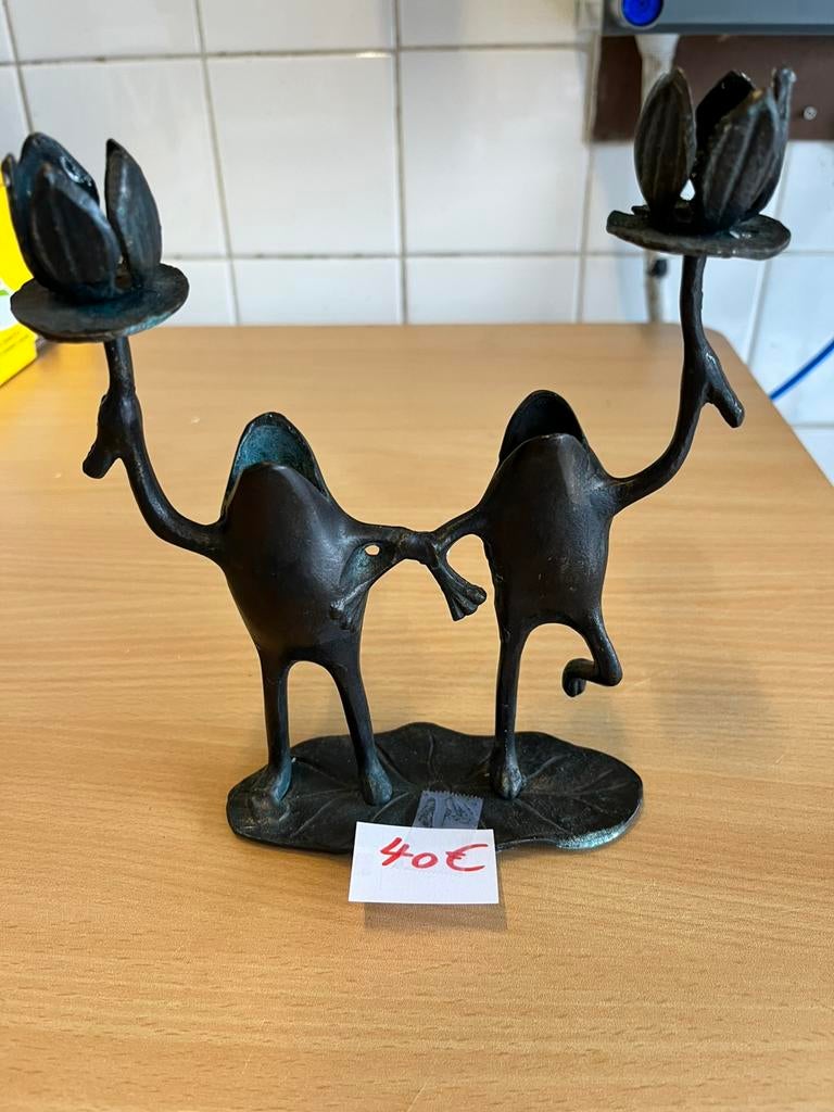 Vintage massief bronzen messing kikker kandelaar, Antiek en Kunst, Ophalen