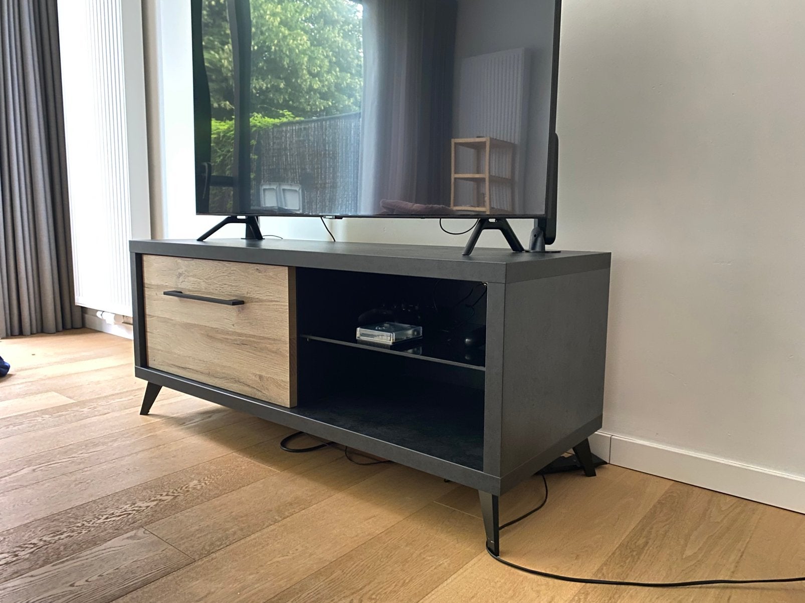 Meuble TV noir/bois, Maison & Meubles, Armoires | Mobilier de télévision, Enlèvement, Utilisé