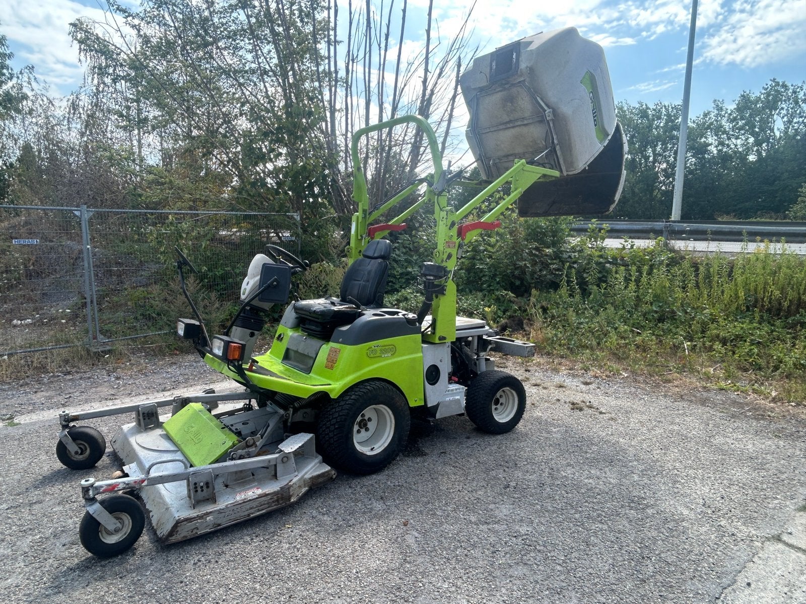 Grillo fd2200 47cv diesel 4x4 2365h, Enlèvement ou Envoi, Utilisé, Démarrage électrique, 120 cm ou plus