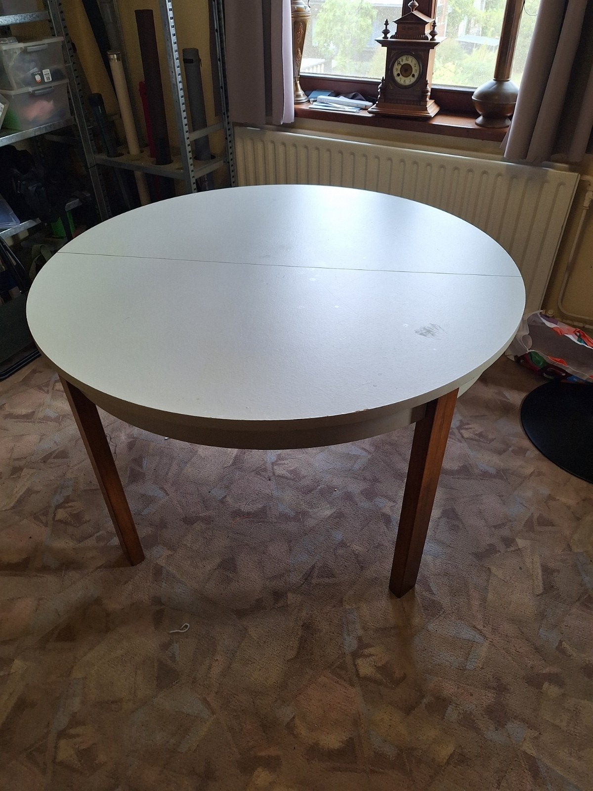 table, Maison & Meubles, Quatre personnes, 150 à 200 cm, Rond, 100 à 150 cm