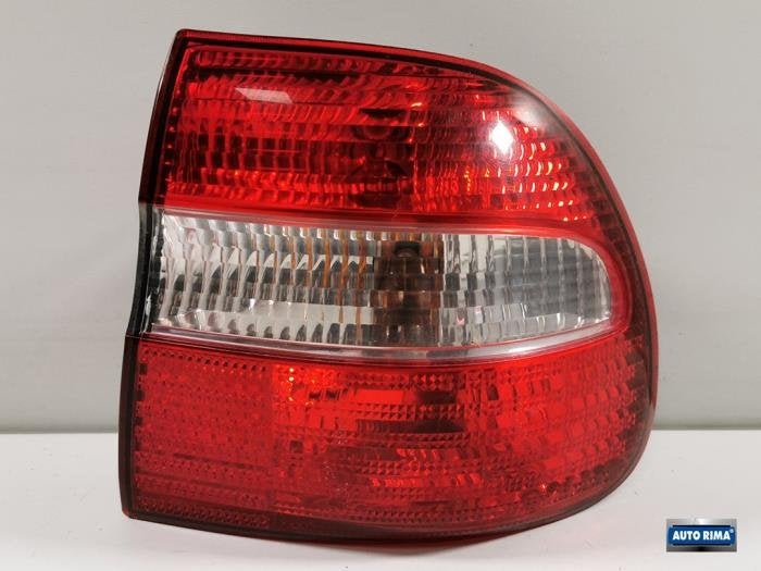 Achterlicht rechts van een Volvo V40, Gebruikt, -, -, Ophalen of Verzenden