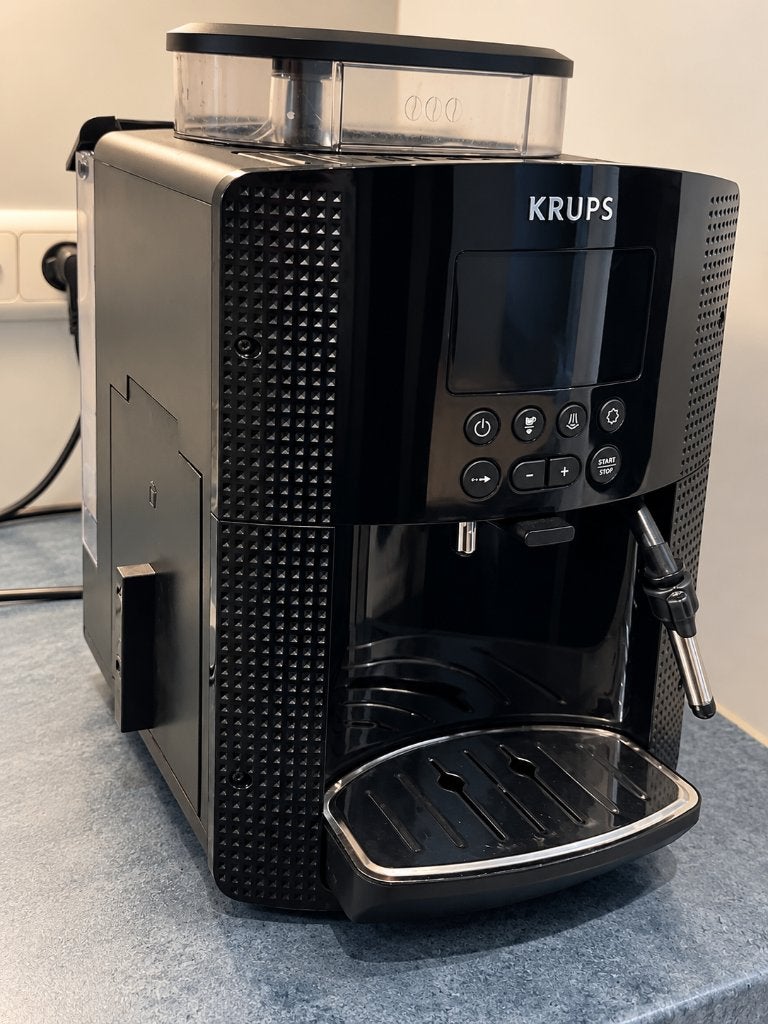 Krups EA815/EA816 volautomatische espressomachine, Elektronische apparatuur, Ophalen, Gebruikt, 10 kopjes of meer, Koffiemachine
