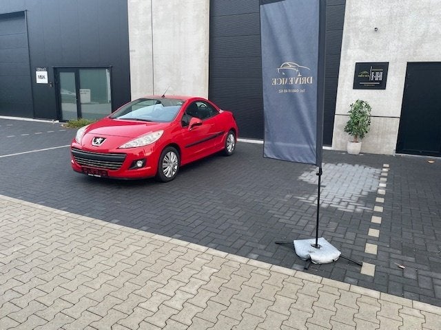 Peugeot 207 1.6I, Cabrio ( Hardtop ) Goede en mooie staat, Autos, Rouge, Achat, 4 portes, Entreprise