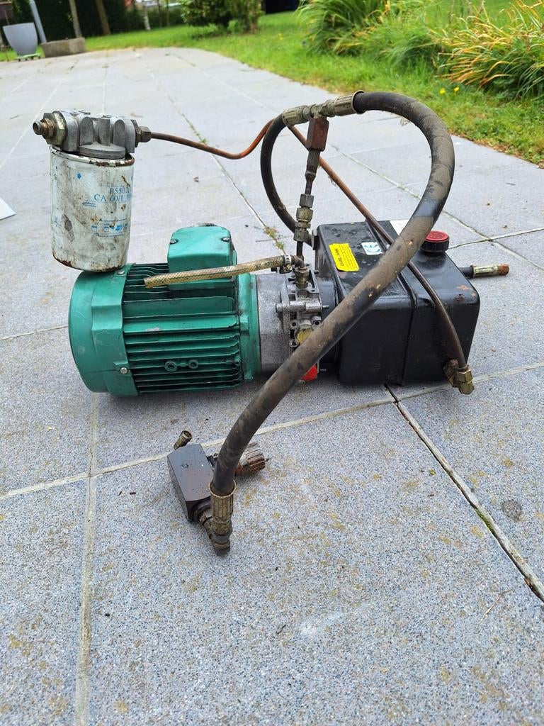 Hydraulische pomp met elektromotor, Doe-het-zelf en Bouw, Ophalen, Elektromotor