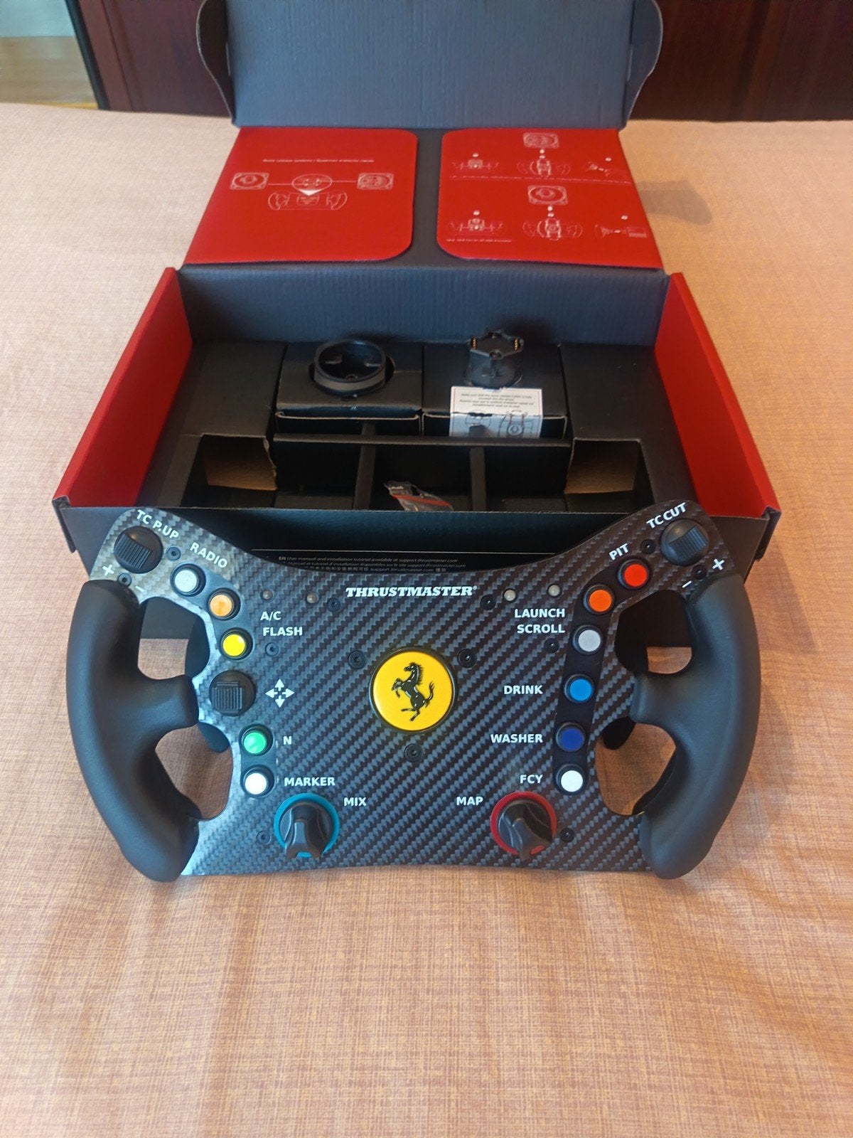 Roue Thrustmaster Ferrari 488 GT3 Neuve avec facture ., Enlèvement