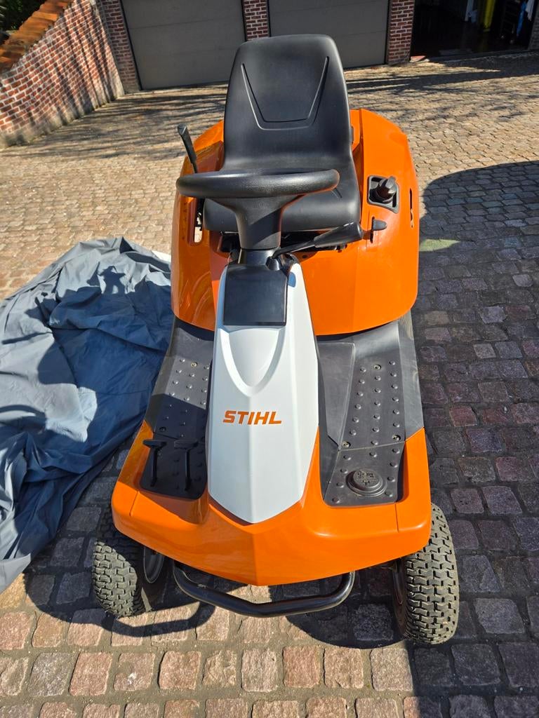 Zitmaaier stihl, Ophalen, Opvangbak
