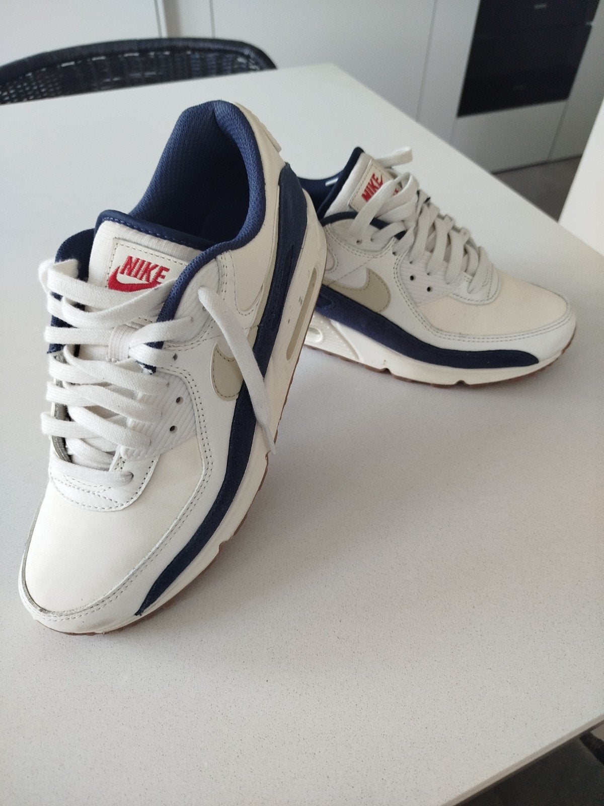 Nike Air Max maat 42, Sport en Fitness, Basketbal, Ophalen of Verzenden, Nieuw, Schoenen