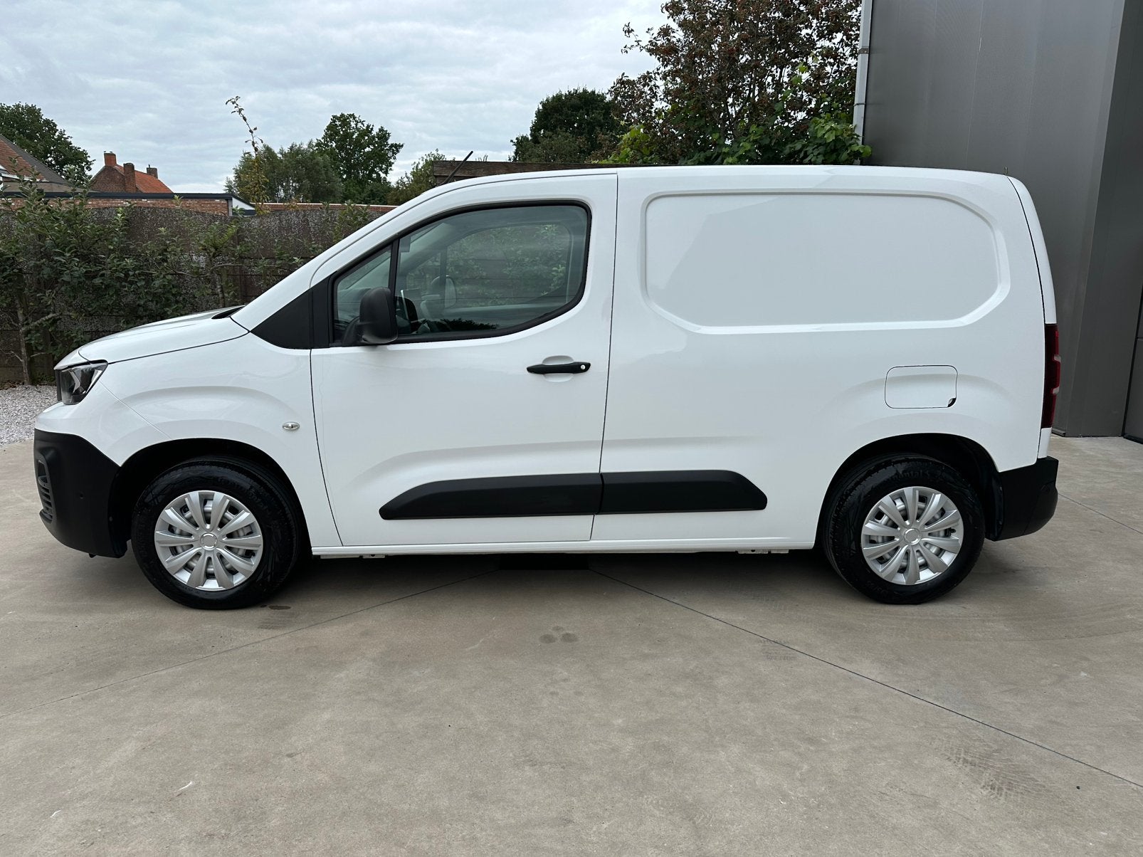 Partenaire/3 places/40000km/attelage/caméra, Autos, Camionnettes & Utilitaires, Achat, Euro 6, Entreprise, 3 places