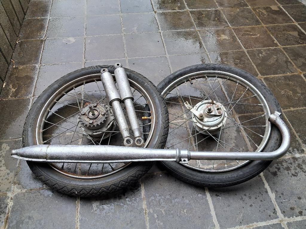 Bromfiets onderdelen (Flandria), Fietsen en Brommers, Brommeronderdelen | Oldtimers, Gebruikt, Overige merken, Uitlaat, Ophalen
