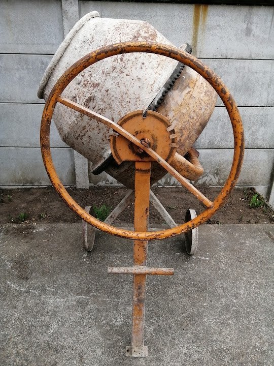 Betonmolen Atika 140 L., Ophalen, Gebruikt