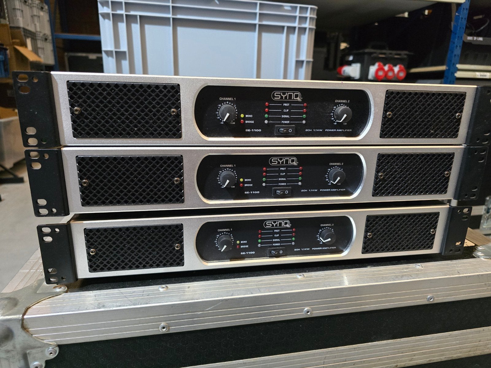 Synq se-1100 versterker, Enlèvement, Comme neuf