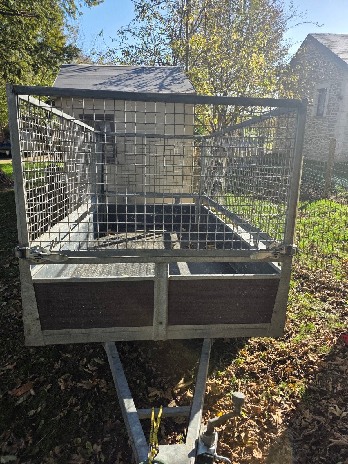remorque double essieux grillagée 250x130, Auto diversen, Ophalen