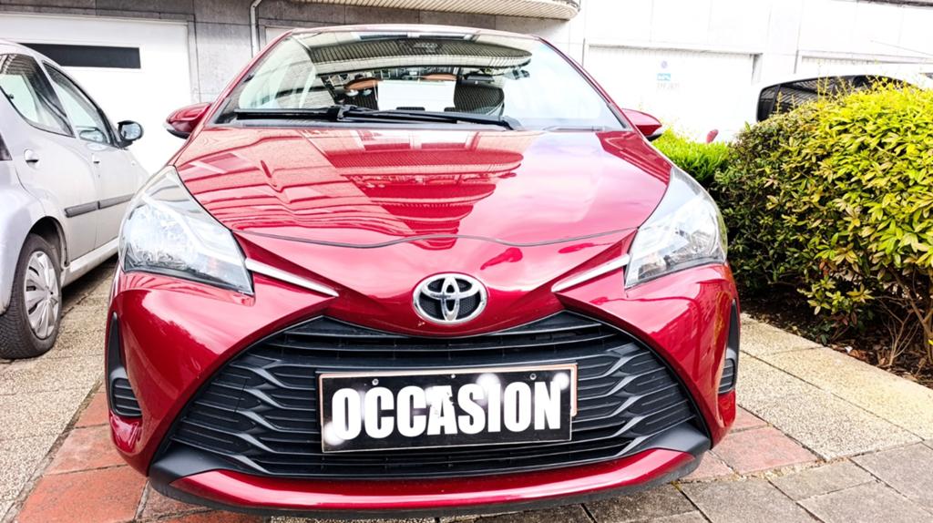 TOYOTA YARIS 1.0 E6W! 51KW 2017.0484 900222 État NeufCtokCar, Autos, Rouge, Achat, 998 cm³, Euro 6