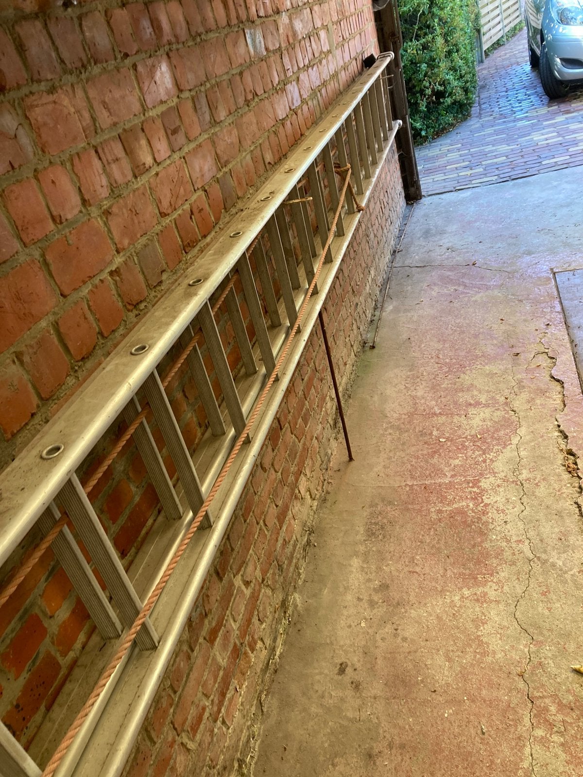 Aluminium ladder, 2-delig, Doe-het-zelf en Bouw, Ladders en Trappen, Ophalen, Gebruikt, Ladder, Opvouwbaar of Inschuifbaar