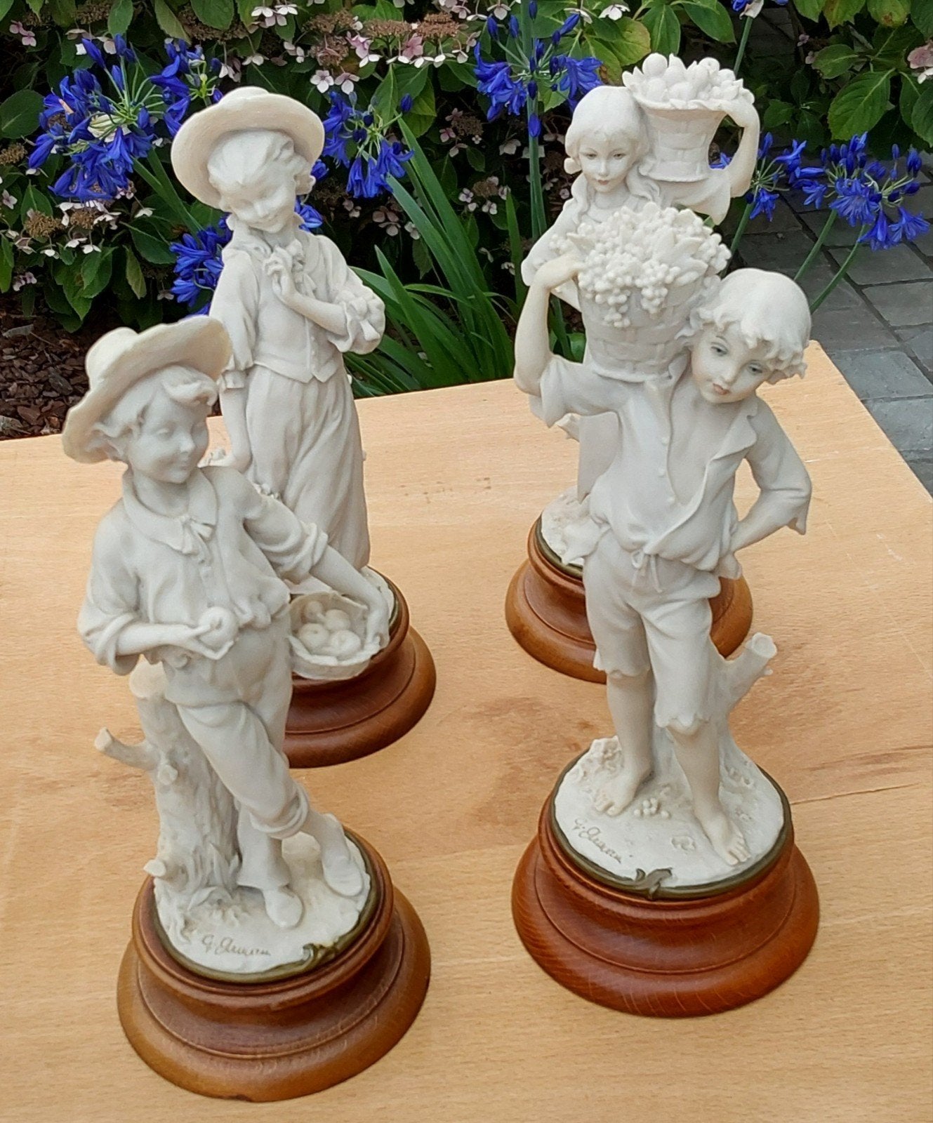 Giuseppe Armani, 4 porseleinen figuurtjes, Antiek en Kunst, Ophalen