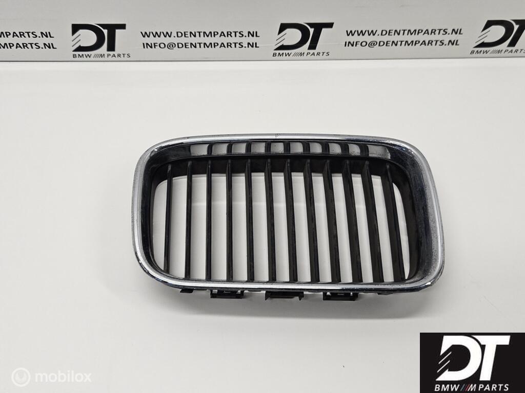 Grille rechts BMW 3-serie E36 PFL 51138122238, Gebruikt, Ophalen of Verzenden, BMW, BMW