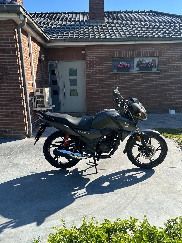 HONDA CB125F ANNEE 04/2026 - 1 ER PROPRIETAIRE, Particulier, ABS, 1 cylindre, 125 cm³
