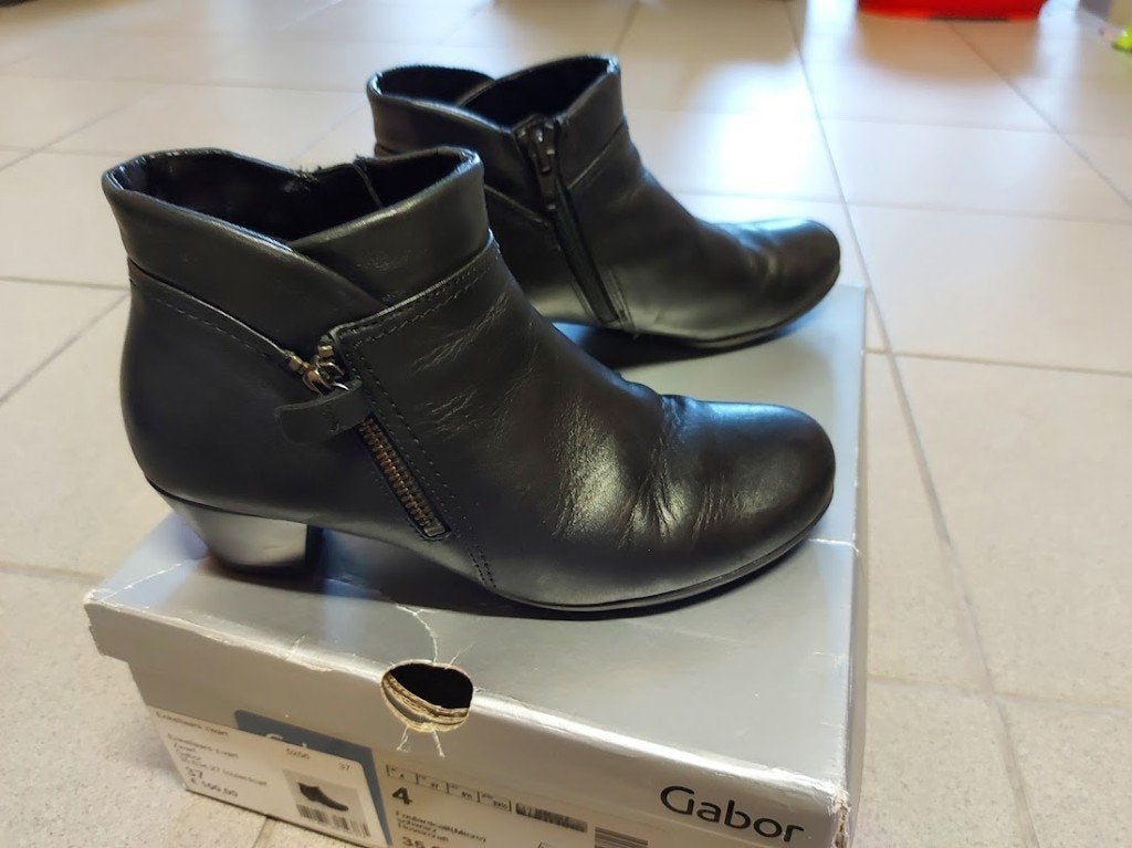 Schoenen, Enlèvement, Noir