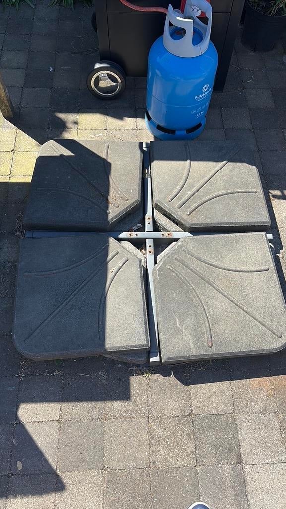 Stenen voor parasol gratis, Tuin en Terras, Parasols, Gebruikt, Ophalen