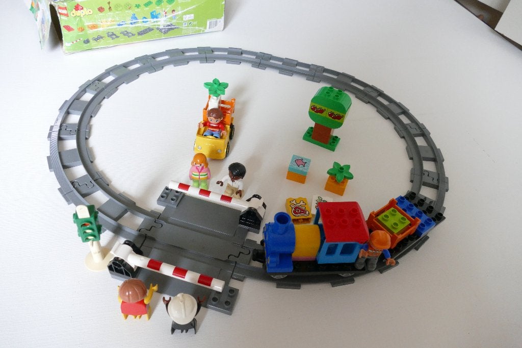 duplo trein: 2-5 jaar, Complet, Enlèvement ou Envoi, Ensemble complet, Comme neuf
