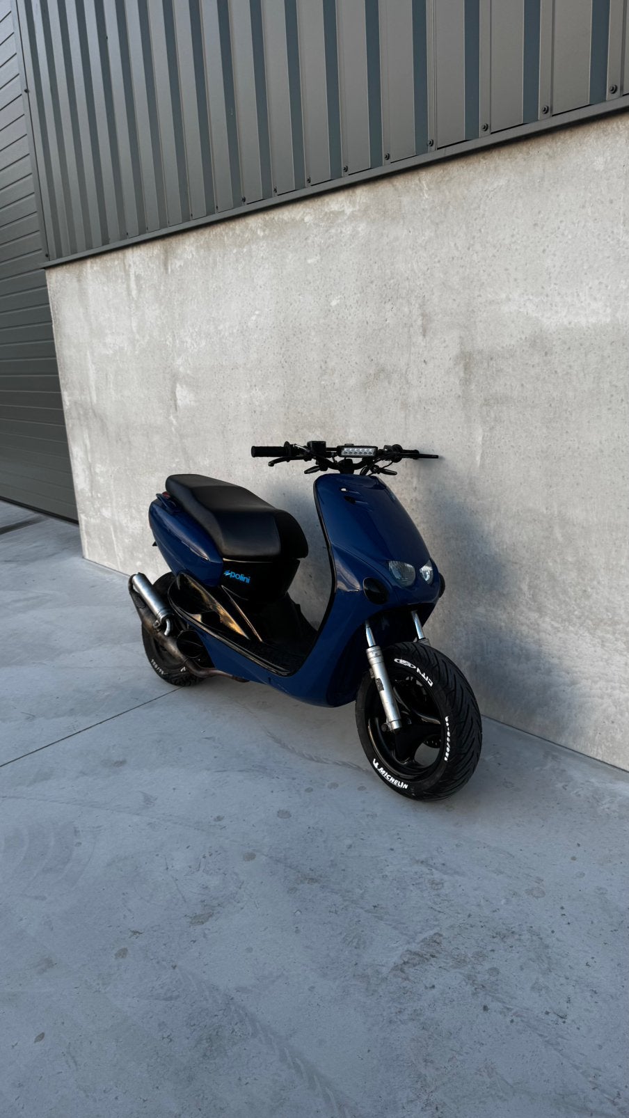 Yamaha neos b klasse, Fietsen en Brommers, Ophalen, Zo goed als nieuw