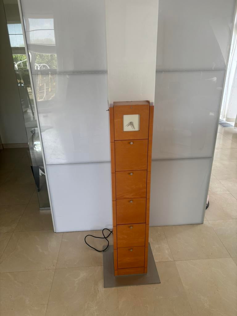 Mobilier design de Gorgetti, Antiquités & Art, Art | Objets design, Enlèvement