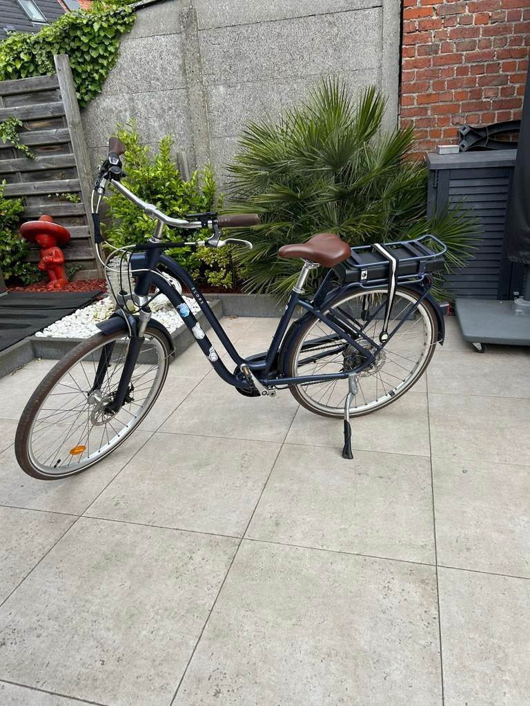 Elektronische damensfiets, Fietsen en Brommers, Ophalen, Zo goed als nieuw