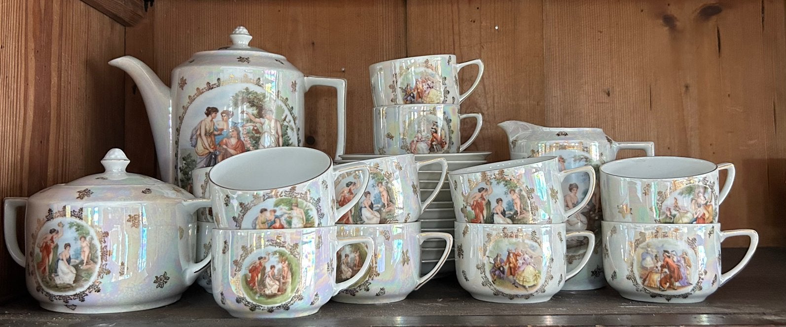 Koffieservies victoria, Ophalen