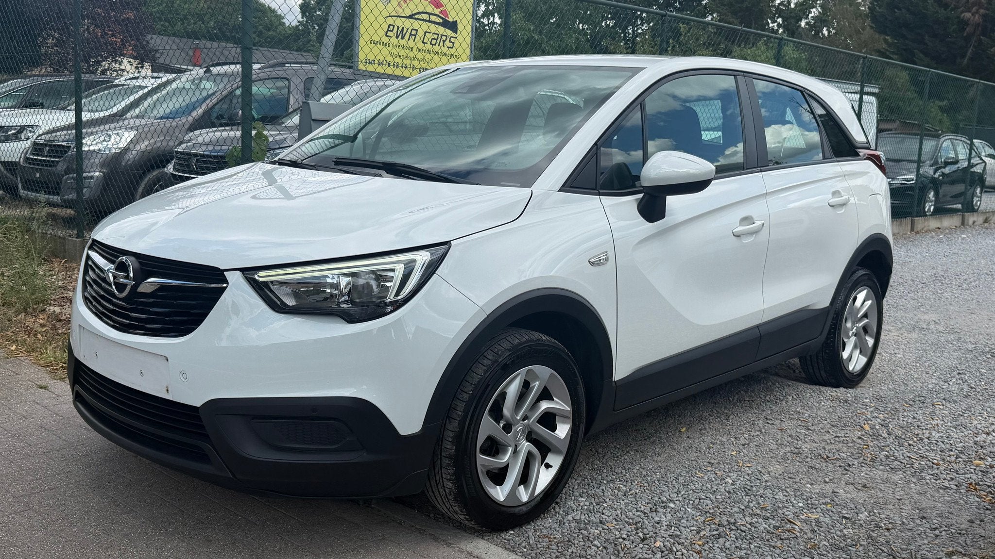 Opel Crossland X 1.2 benzine bj 2019 km 106000, Auto's, Voorwielaandrijving, Gebruikt, Euro 6, 1199 cc