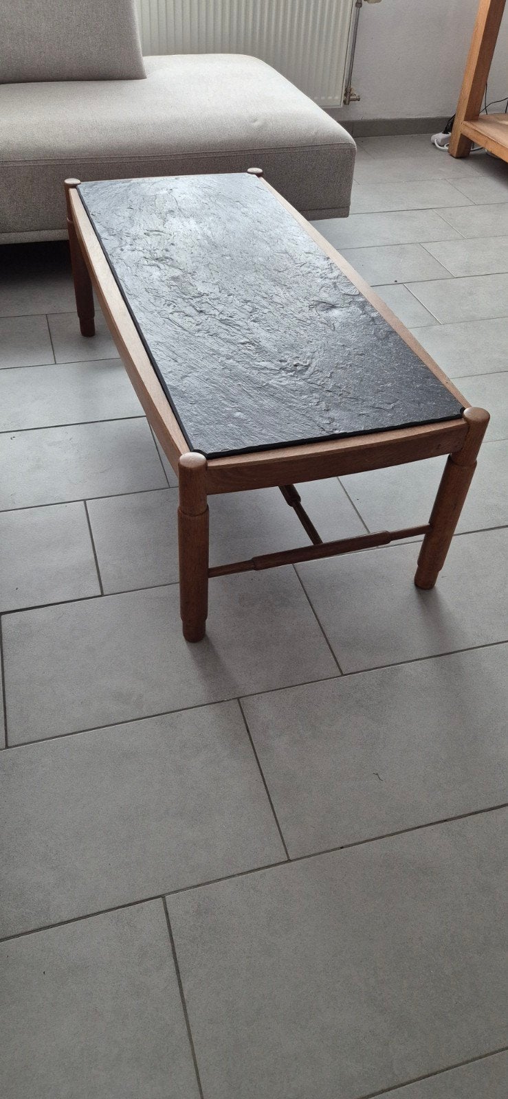 Salontafel met stenen blad, Ophalen